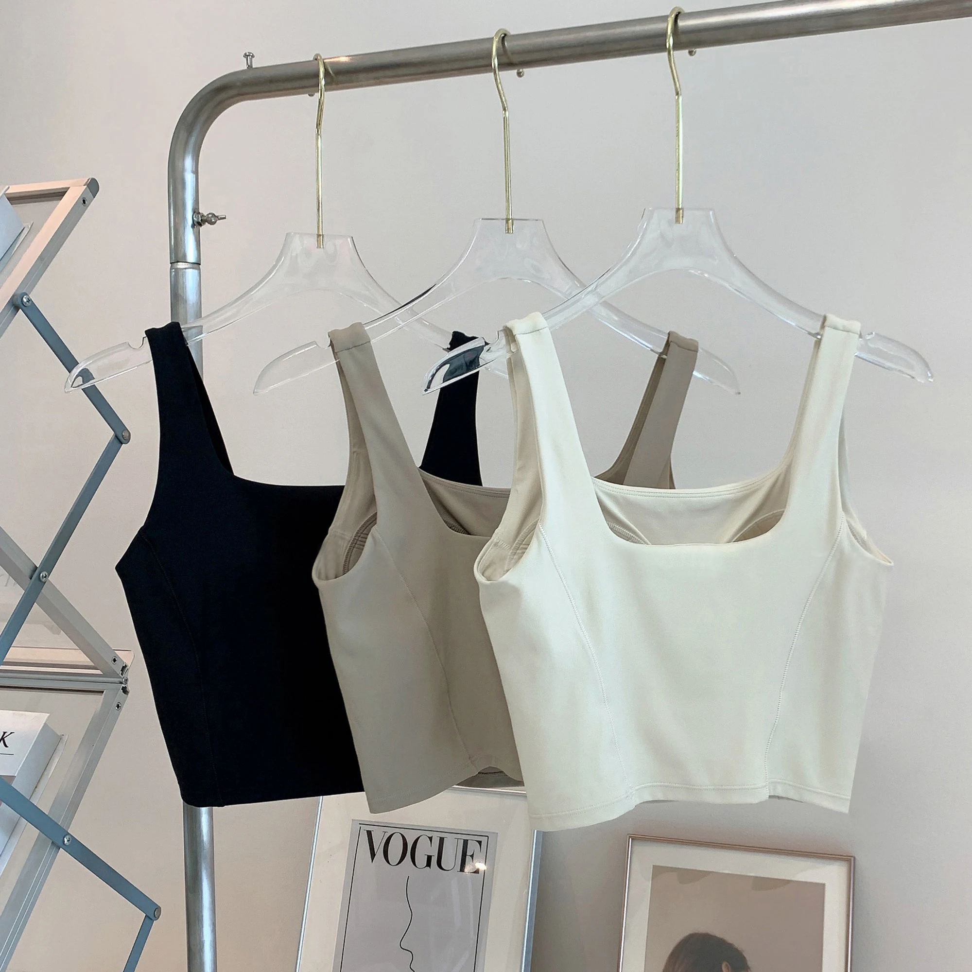 高弾性女性用ヨガブラフィットネス固定胸パッド耐衝撃U字型バッ - Yoga Mat For Fitness のレビューと価格